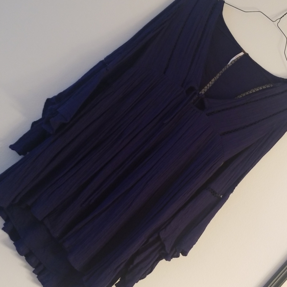 Women's Bell Sleeve top
